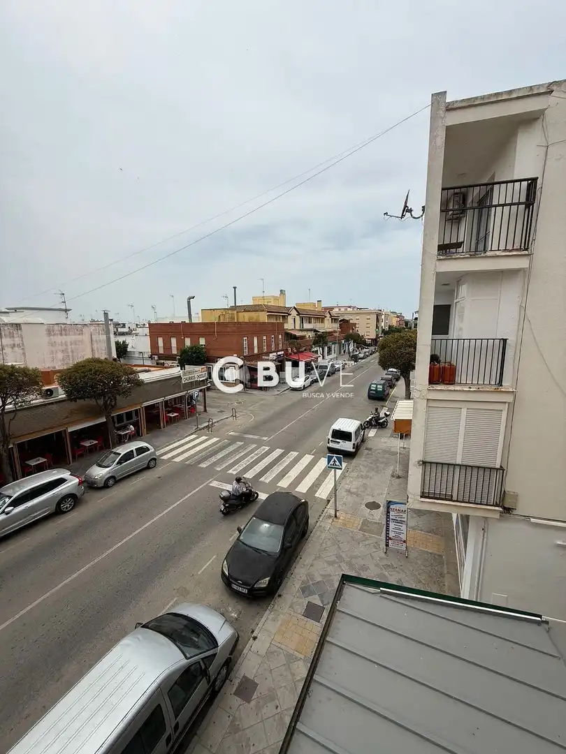 Vista exterior de Piso en venta en Chipiona con Aire acondicionado, Terraza y Alarma