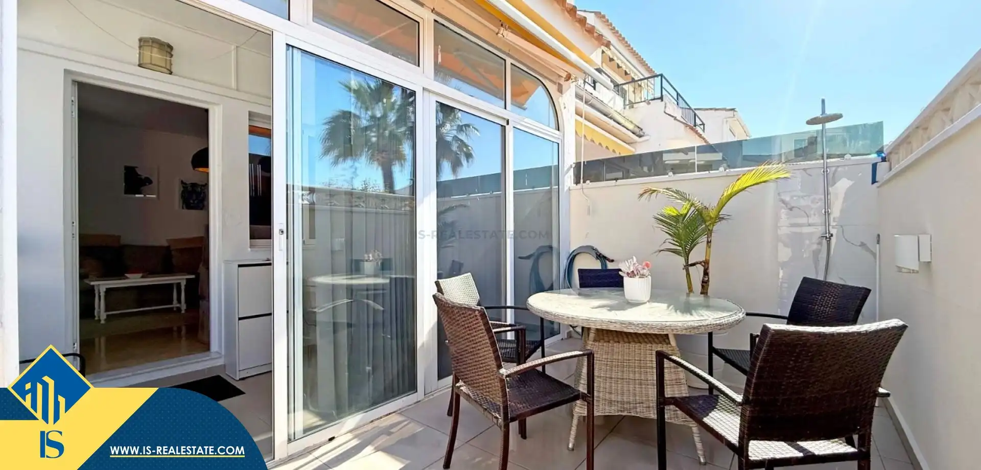 Bungalow con piscina en venta en Nueva Torrevieja - Aguas Nuevas