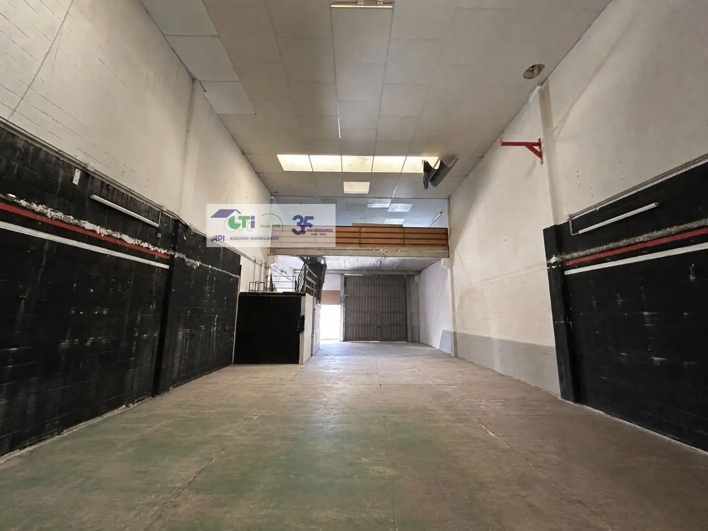 Industrial building for sale in CALLE AJEDREA, imagen 3