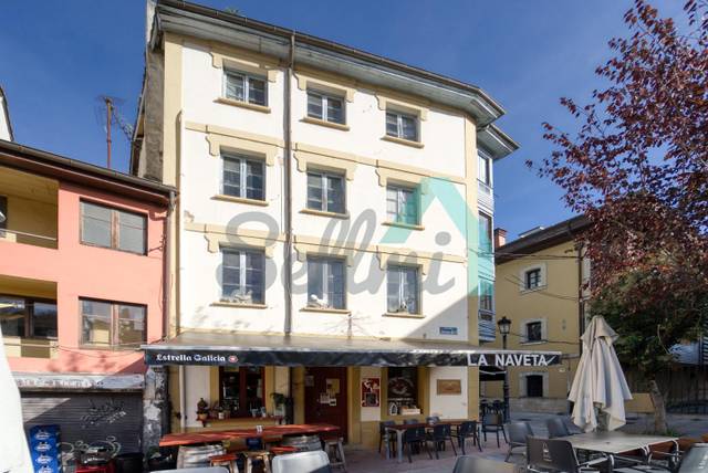 Edificio en Venta en Dominganes en Nava