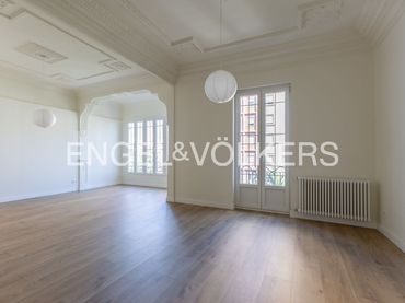 Appartement avec ascenseur à louer à Avinguda del Regne de València