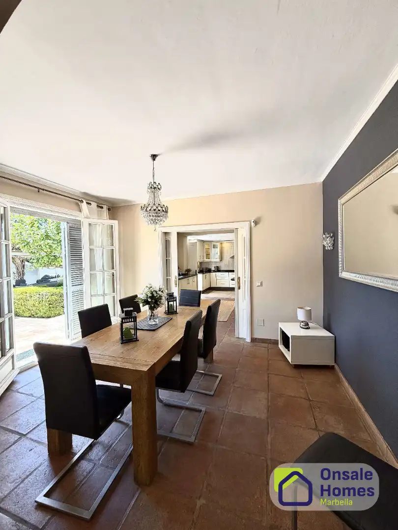 Dining room of Houses for rent in Marbella  with Air Conditioner, Private garden and Terrace