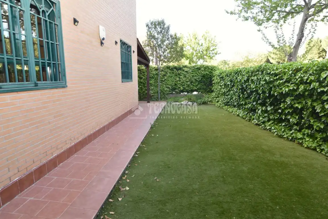 Jardín de Piso en venta en Boadilla del Monte con Jardín privado