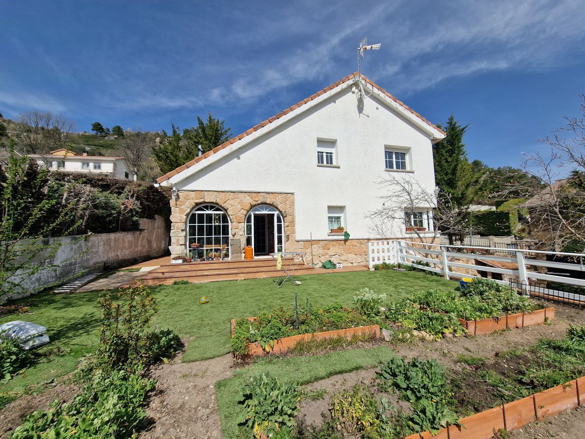 Jardín de Casa o chalet en venta en Bustarviejo con Calefacción, Terraza y Trastero