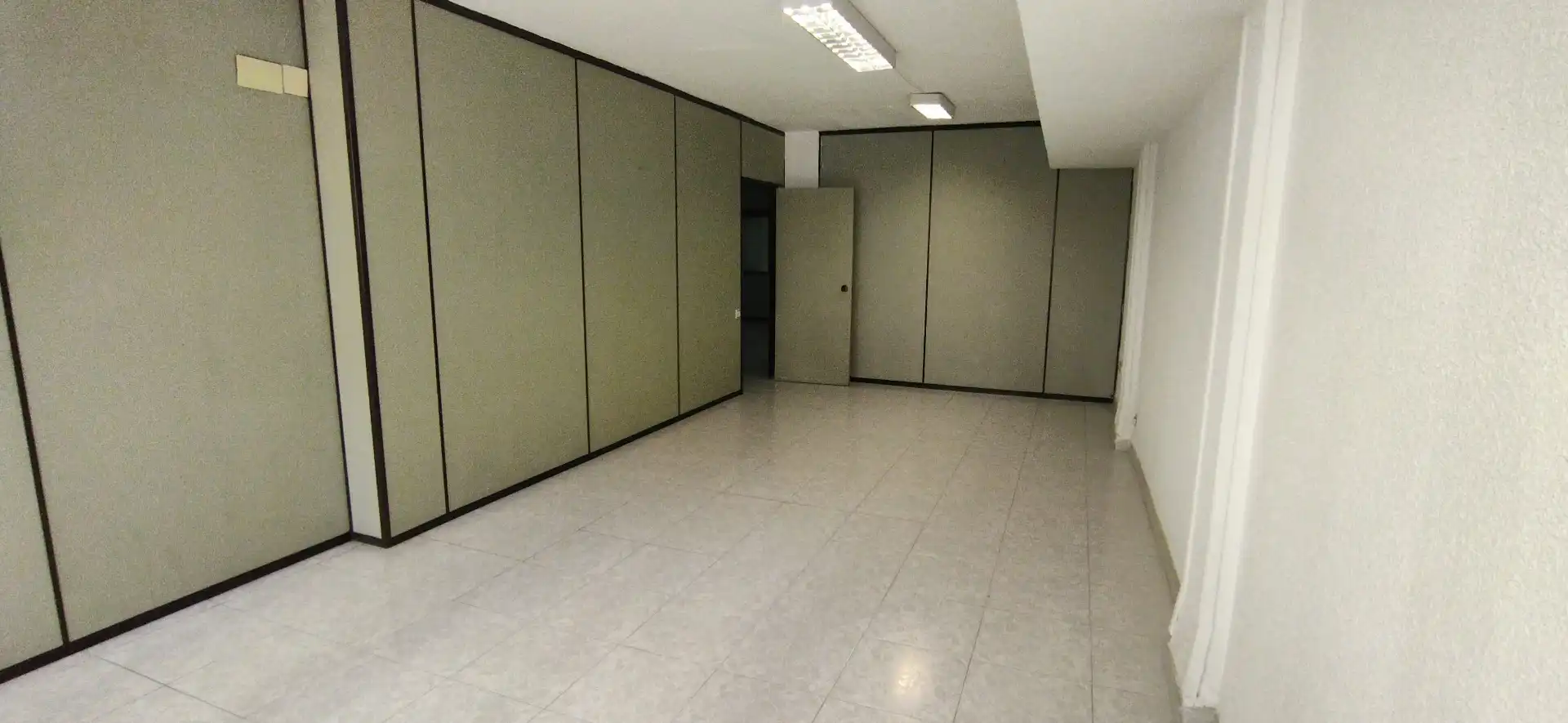 Office space with lift for sale in Avenida Granada 13, imagen 9
