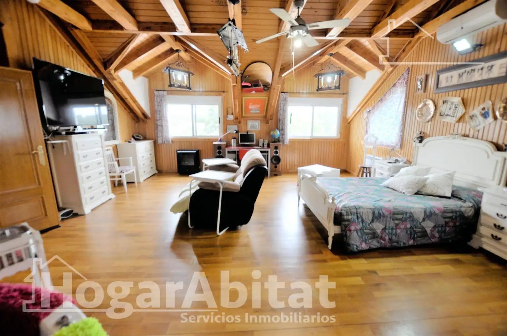 Habitación de Casa o chalet en venta en Montserrat con Aire acondicionado, Calefacción y Jardín privado