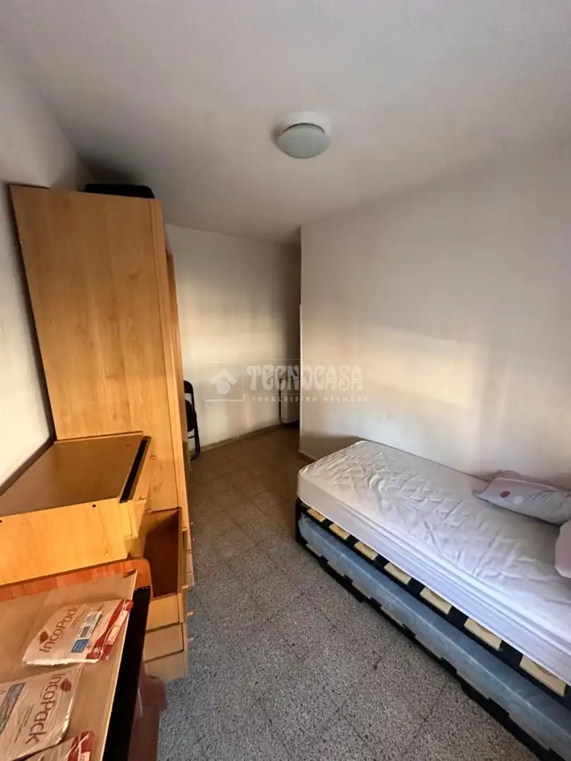 Habitación de Piso en venta en Madrid con Calefacción, Terraza y Balcón
