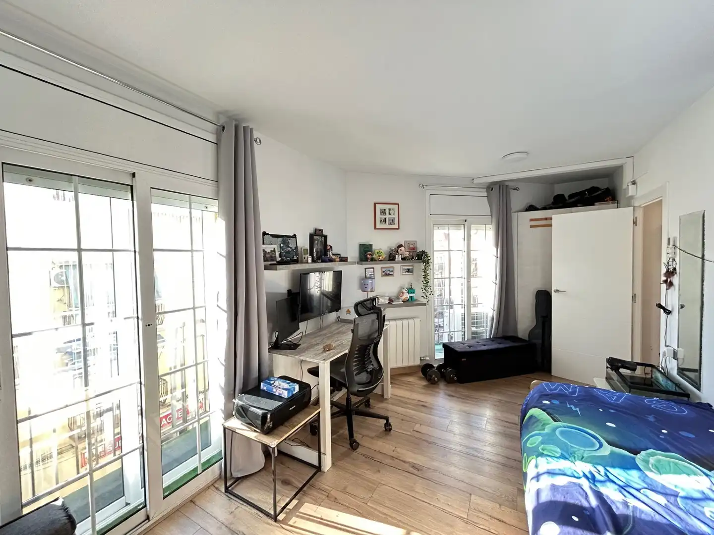 Schlafzimmer von Maisonette zum Verkauf in Sant Boi de Llobregat mit Klimaanlage, Heizung und Parkett