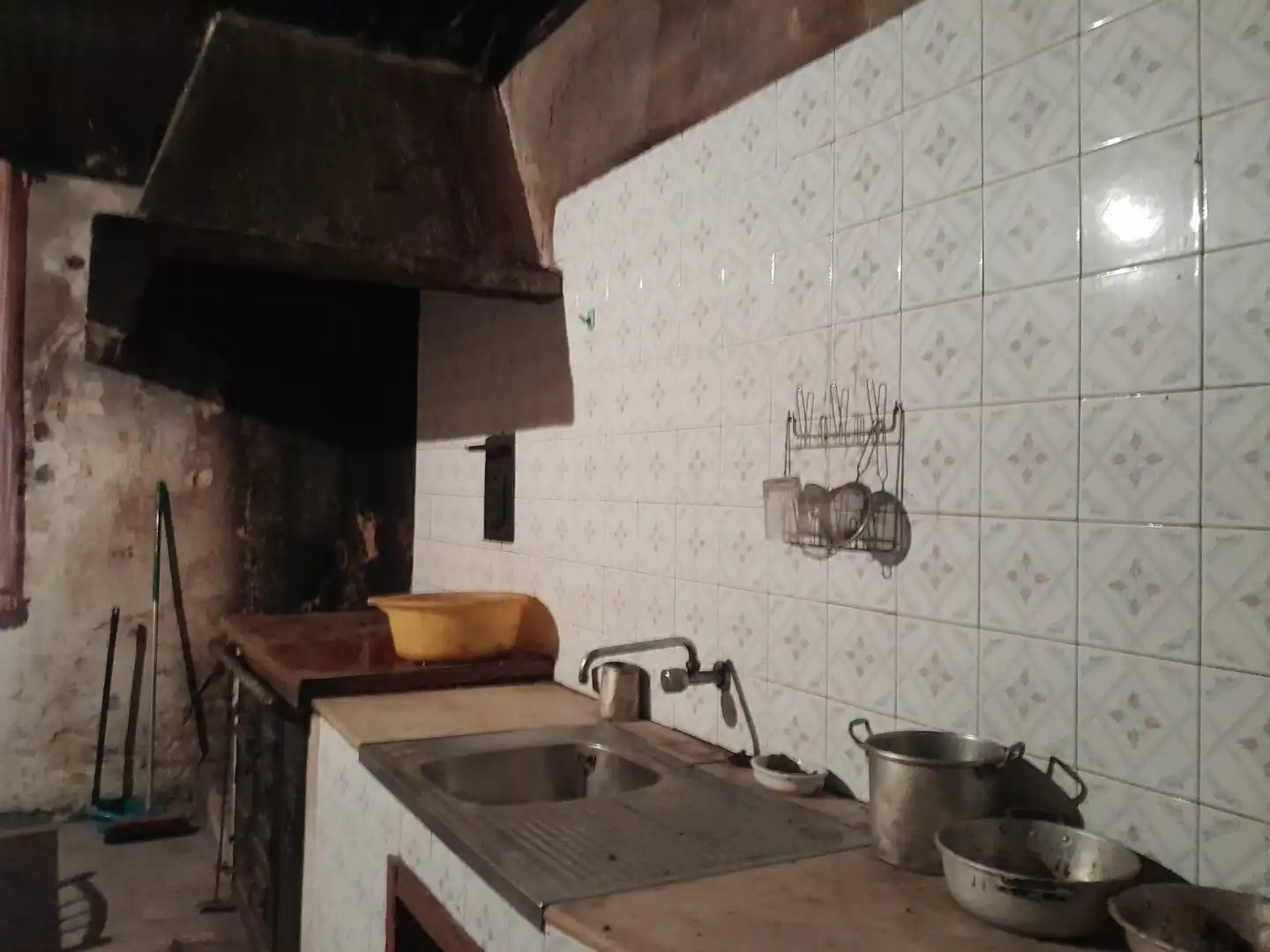 Cuina de Casa o xalet en venda en Covelo amb Jardí privat i Terrassa