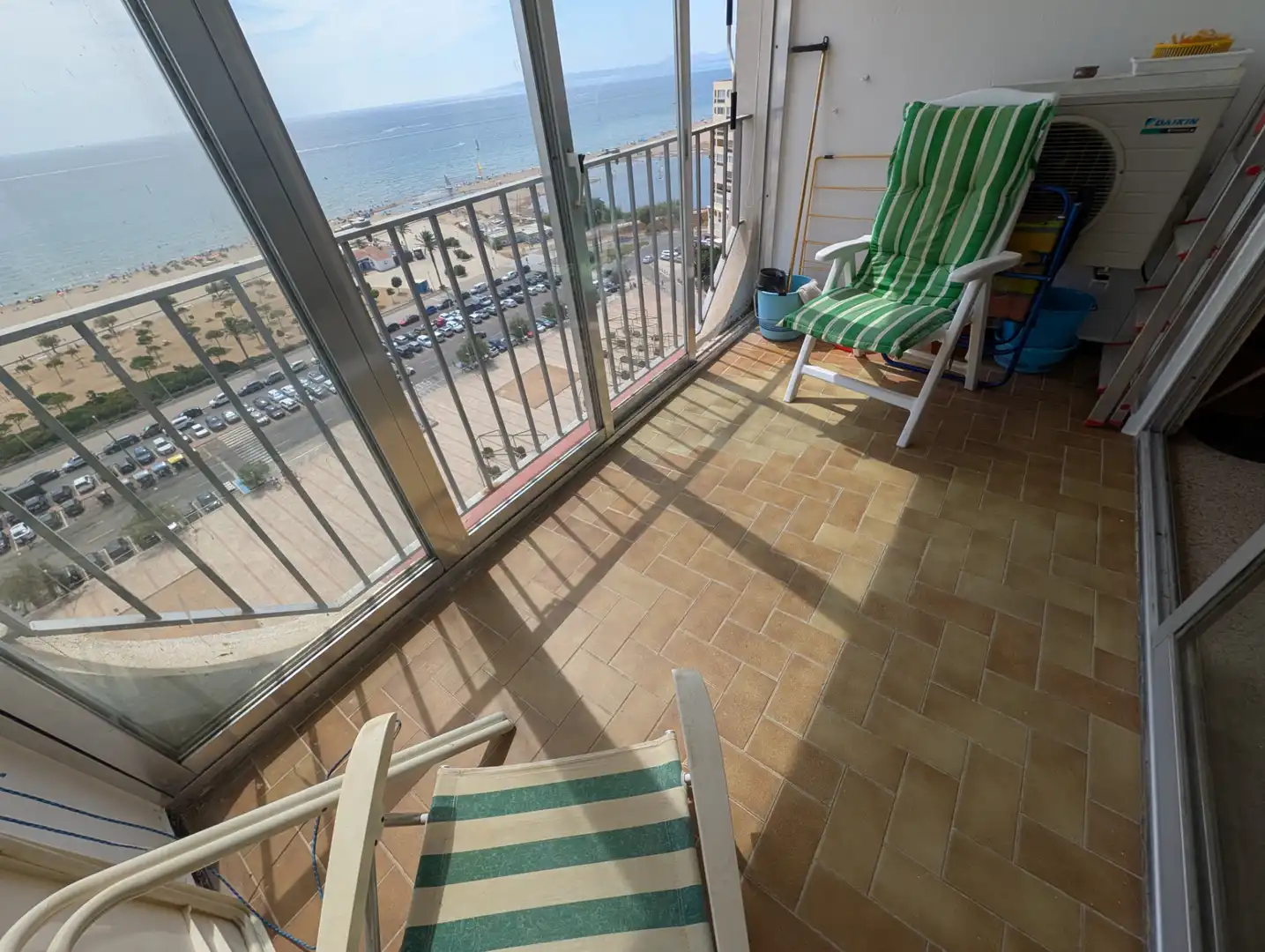Terrassa de Apartament en venda en Empuriabrava amb Aire condicionat, Moblat i Forn