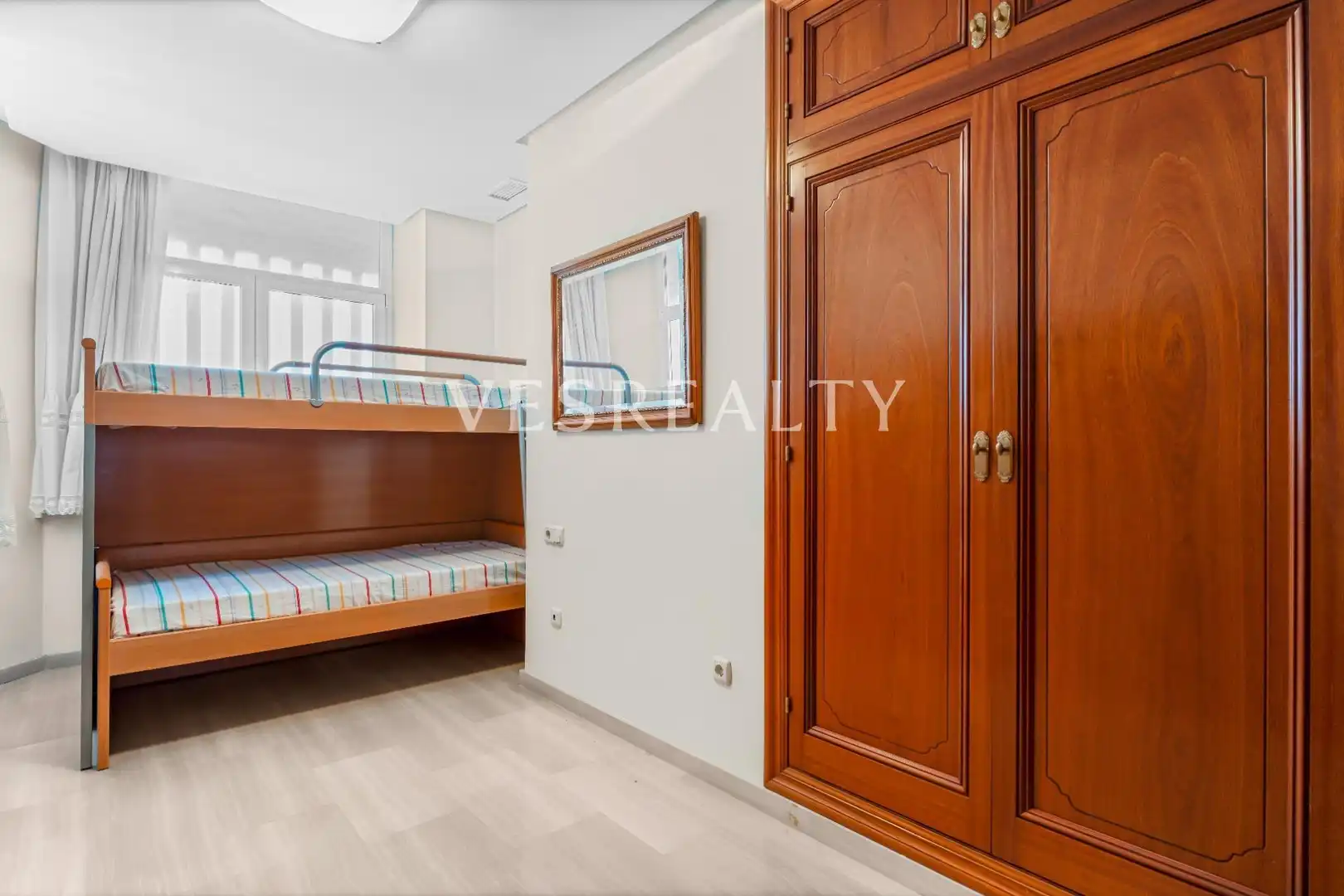 Dormitori de Àtic de lloguer en Alicante / Alacant amb Jardí privat, Terrassa i Balcó