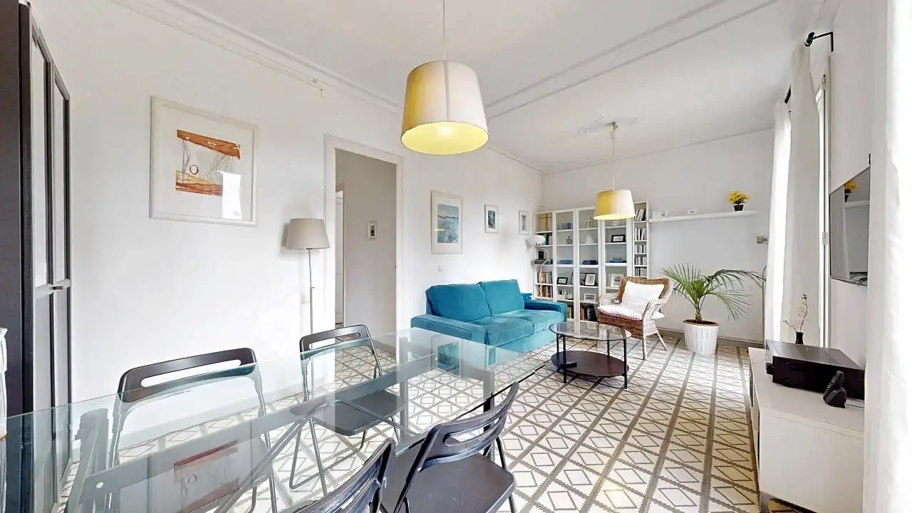 Sala d'estar de Pis en venda en Barcelona amb Aire condicionat, Calefacció i Balcó