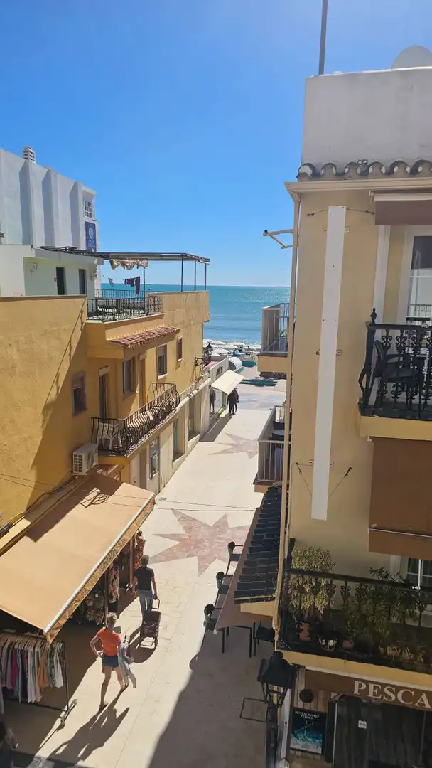 Vista exterior de Apartament de lloguer en Torremolinos amb Aire condicionat, Calefacció i Terrassa