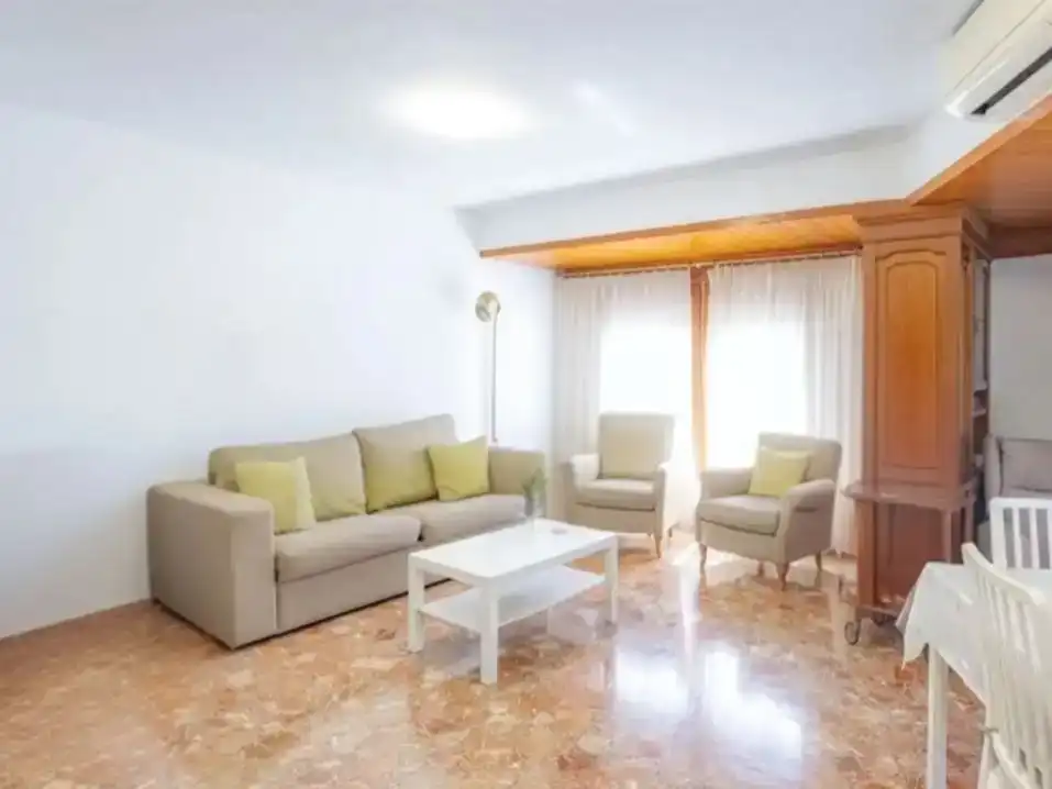 Sala de estar de Piso de alquiler en Oliva pueblo