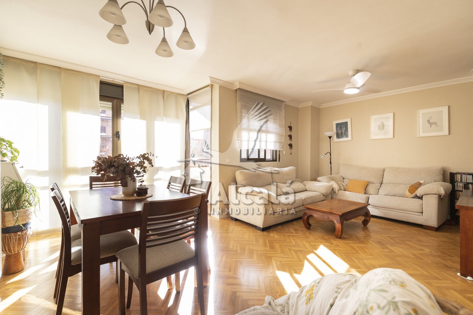 Sala de estar de Piso en venta en Alcalá de Henares con Aire acondicionado, Calefacción y Parquet