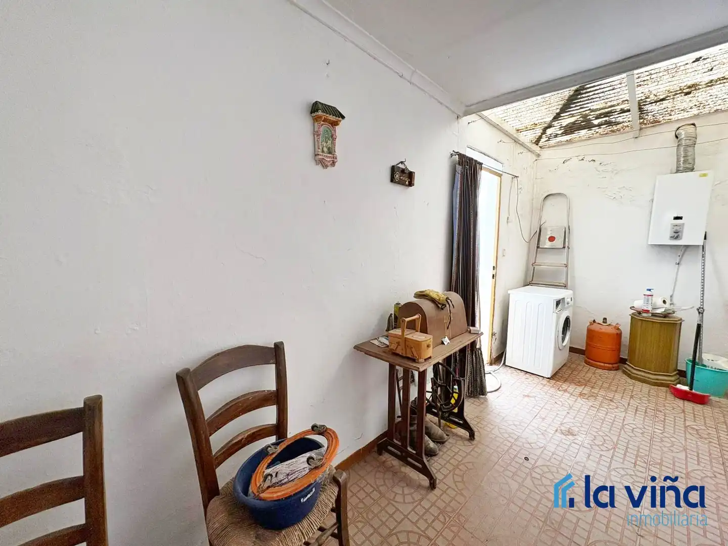 Houses for sale in Palenciana  with Storage room and Furnished