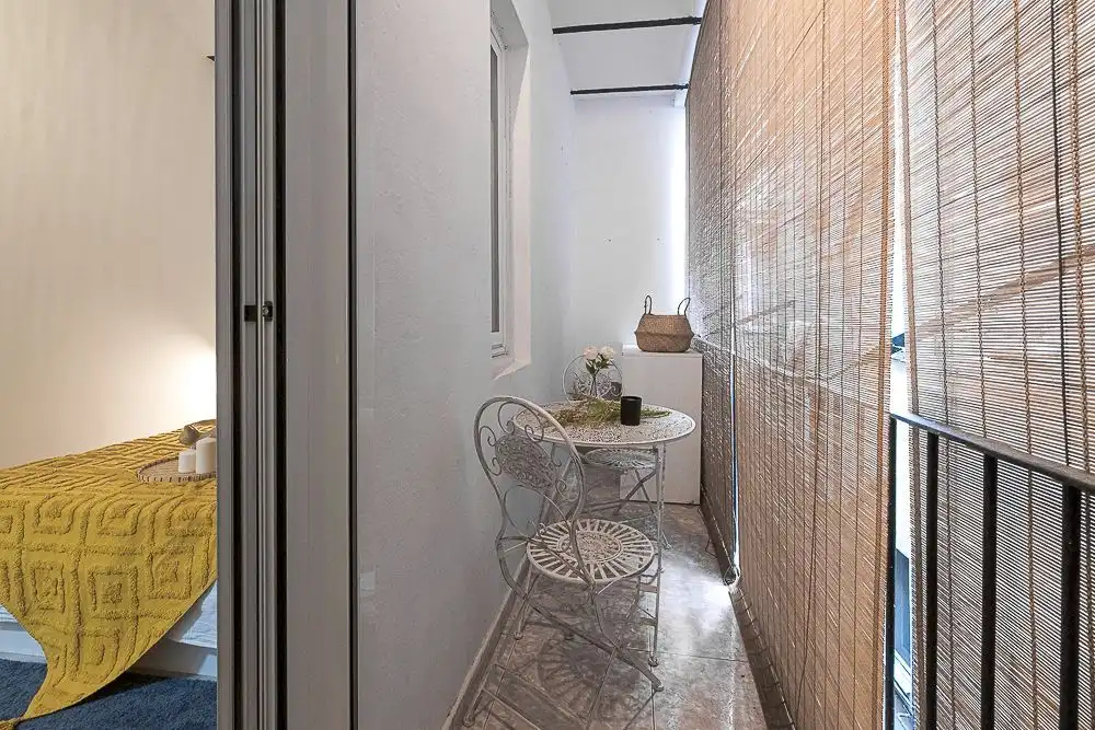 Balcony of Flat for sale in Barcelona  with Air Conditioner and Heating