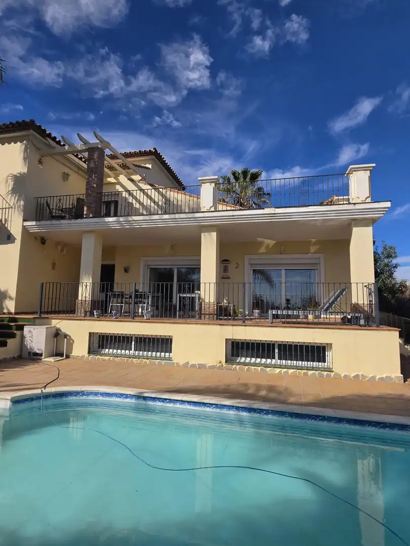 Vista exterior de Casa o chalet en venta en Casares
