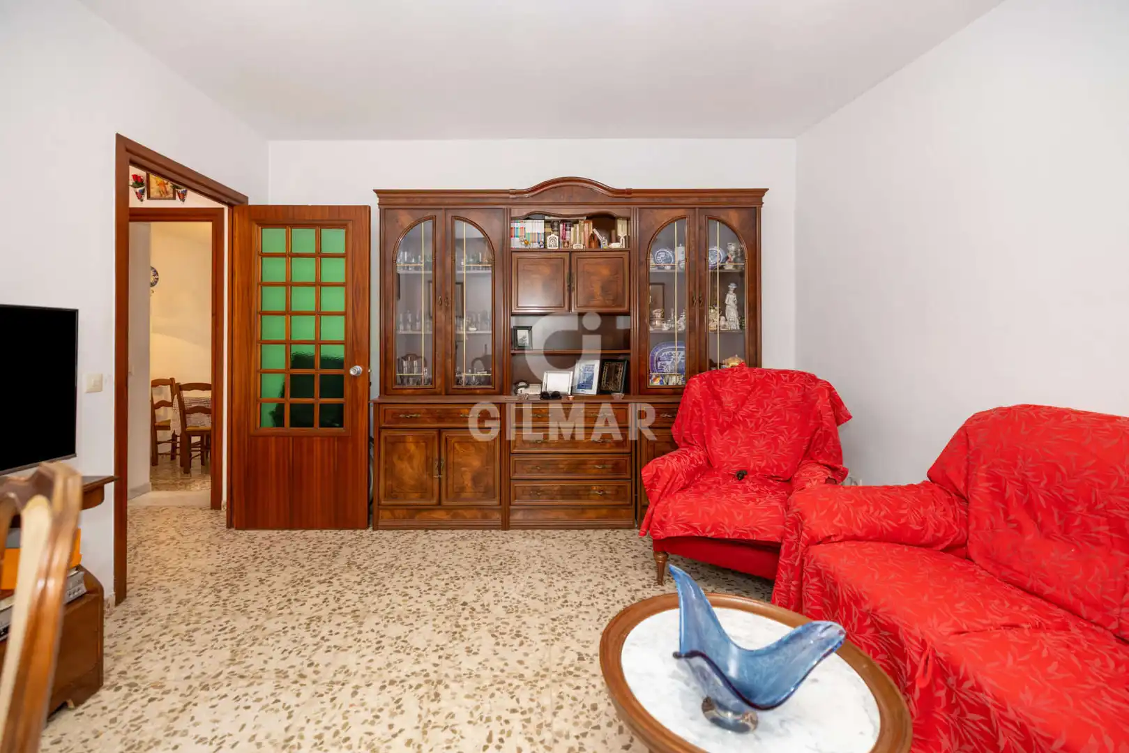 Sala d'estar de Casa adosada en venda en Estepona