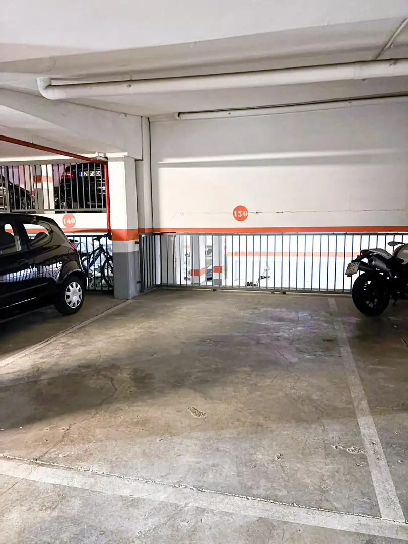 Pis de lloguer a Calle POETA J.AGUSTIN GOYTISOLO, Casas Verdes