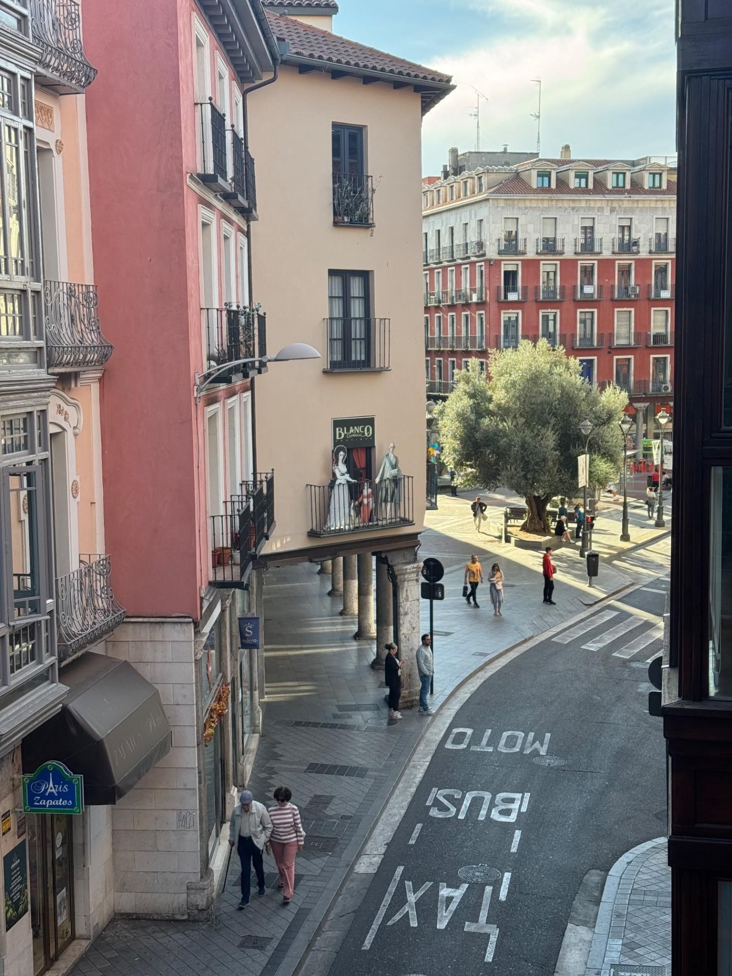 Vista exterior de Piso en venta en Valladolid Capital con Calefacción y Parquet