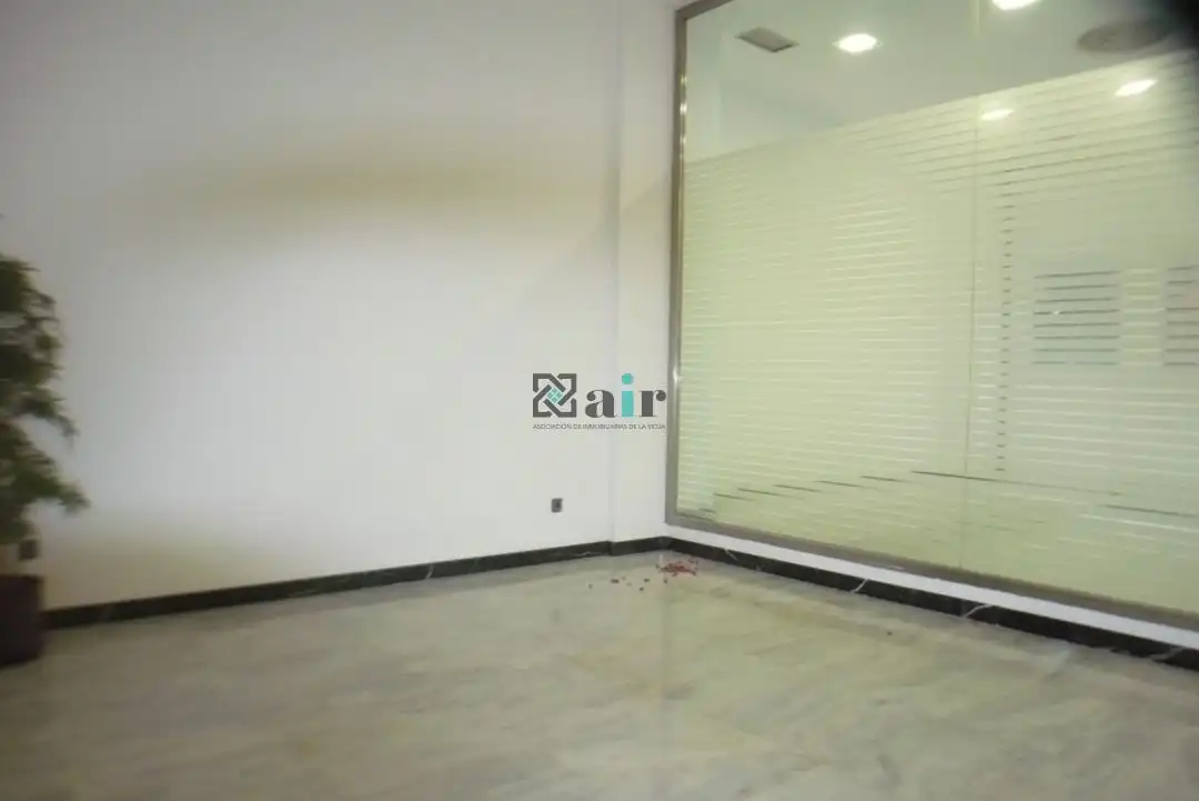 Business premises to rent in Calle Lardero, imagen 18
