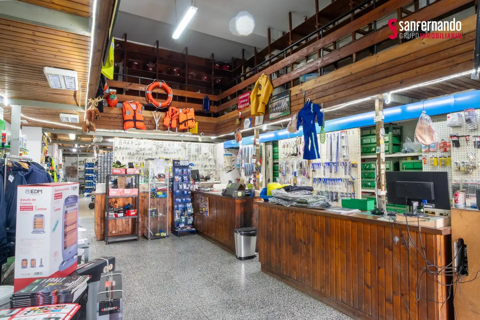 Local comercial en venta en Calle del Marqués de la Hermida, imagen 2