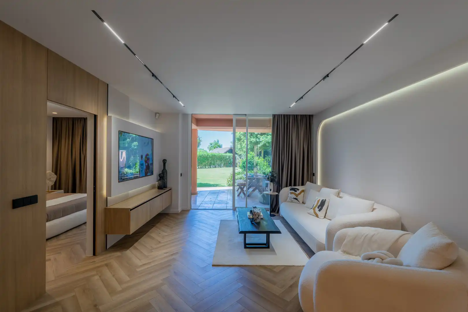 Wohnung mit Garten zum Verkauf in Nueva Andalucía, imagen 6