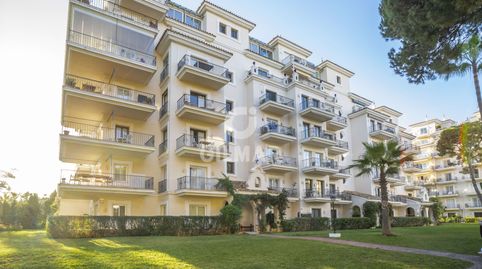 Foto 3 de Apartamento en venta en Puerto Banús, Marbella