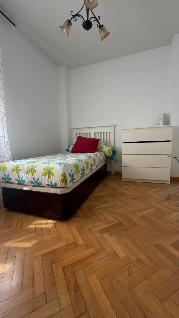 Habitación de Piso en venta en Valdemoro con Aire acondicionado, Calefacción y Parquet