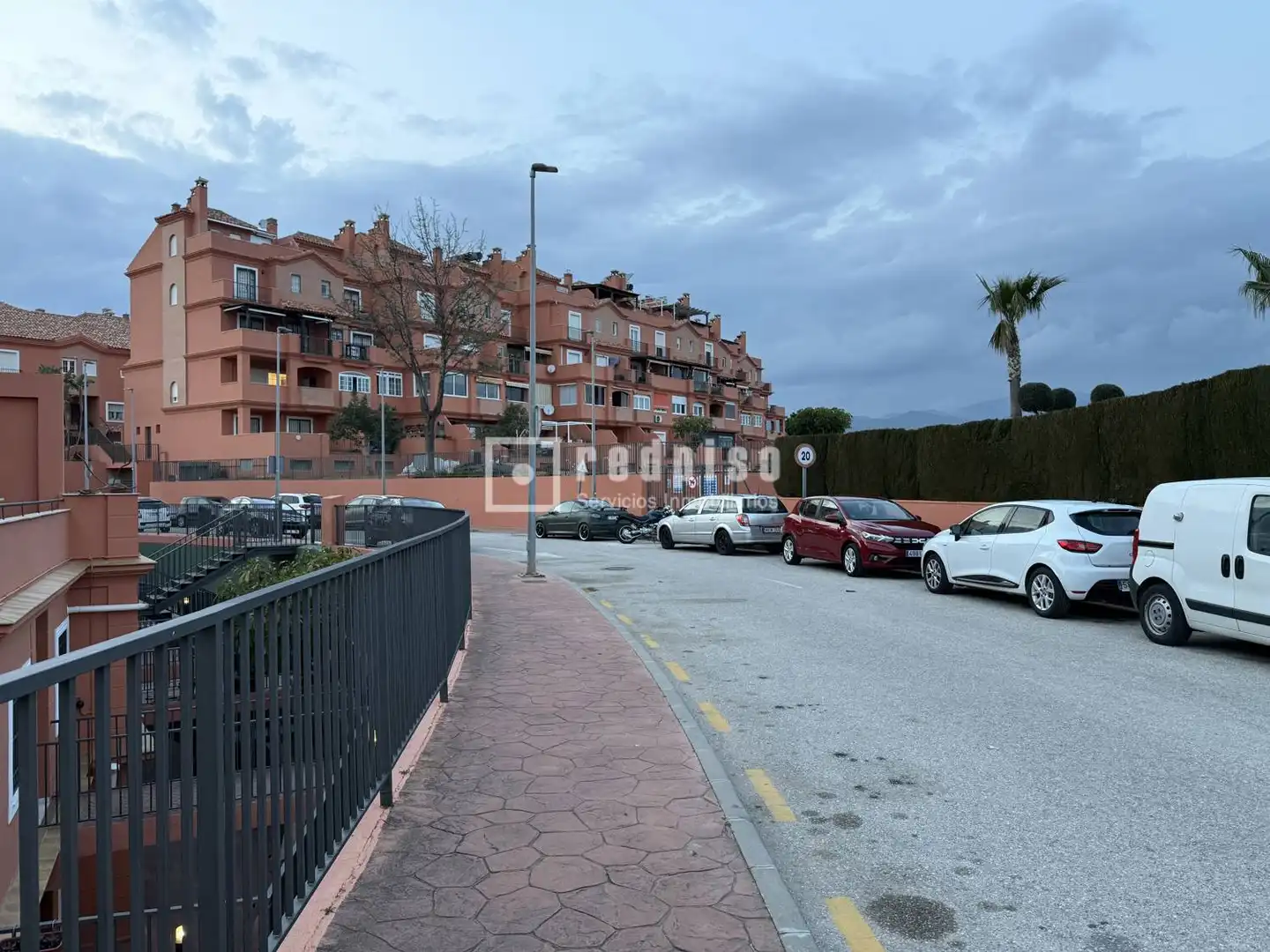 Außenansicht von Wohnung zum Verkauf in Rincón de la Victoria mit Klimaanlage, Privatgarten und Terrasse