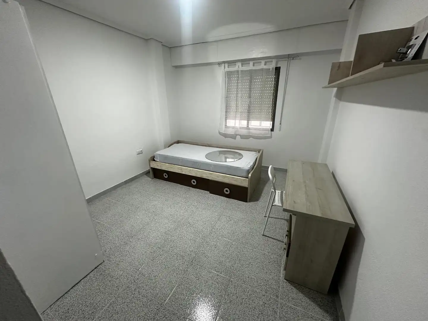 Bedroom of Flat for share in Jaén  with Air Conditioner, Furnished and Balcony