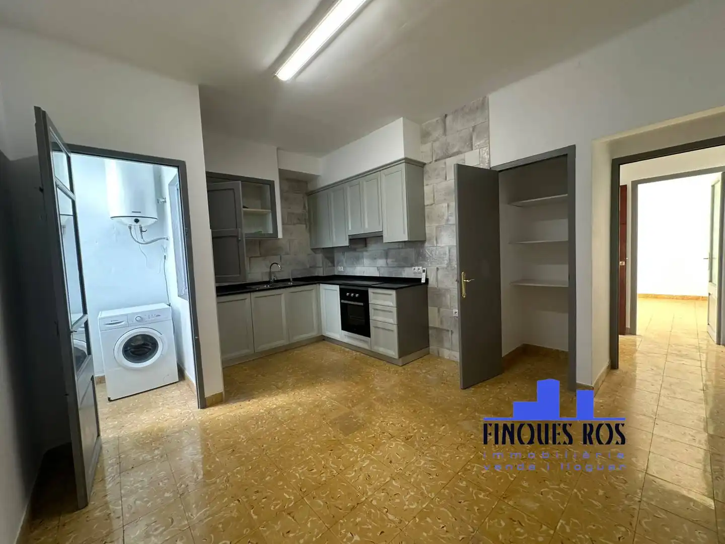 Kitchen of Flat for sale in Casco Urbano