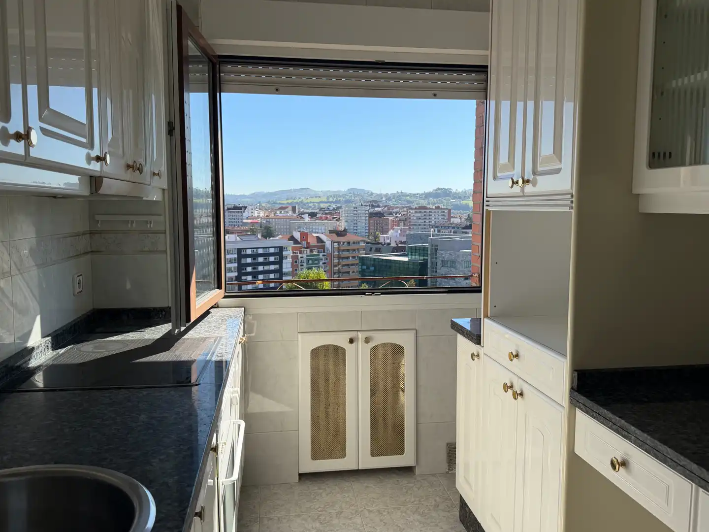 Piso con terraza en venta en Calle Guillermo Estrada 11, imagen 29