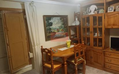 Dining room of Apartment for sale in Ourense Capital   with Heating, Parquet flooring and Furnished