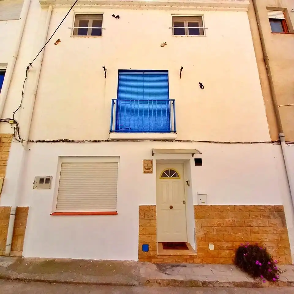 Vista exterior de Casa o chalet en venta en Tivenys con Aire acondicionado