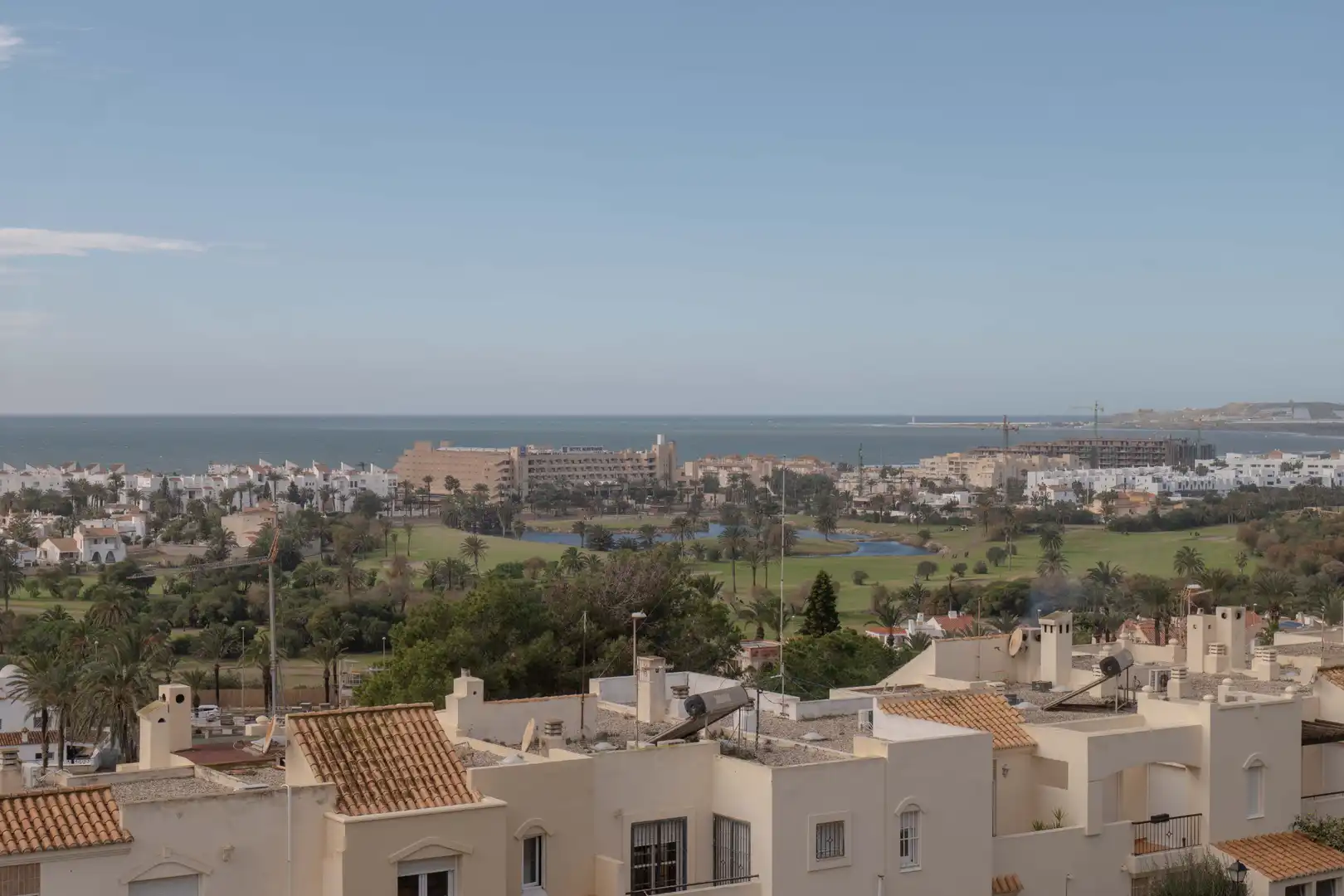 Vista exterior de Piso en venta en El Ejido con Aire acondicionado, Terraza y Trastero