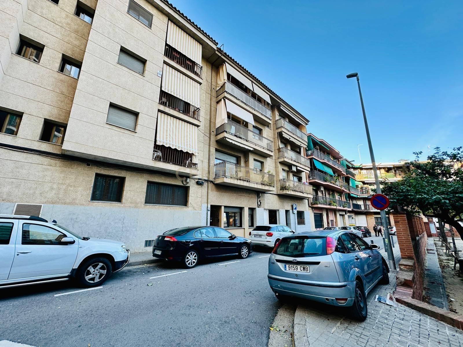 Vista exterior de Pis en venda en Sabadell
