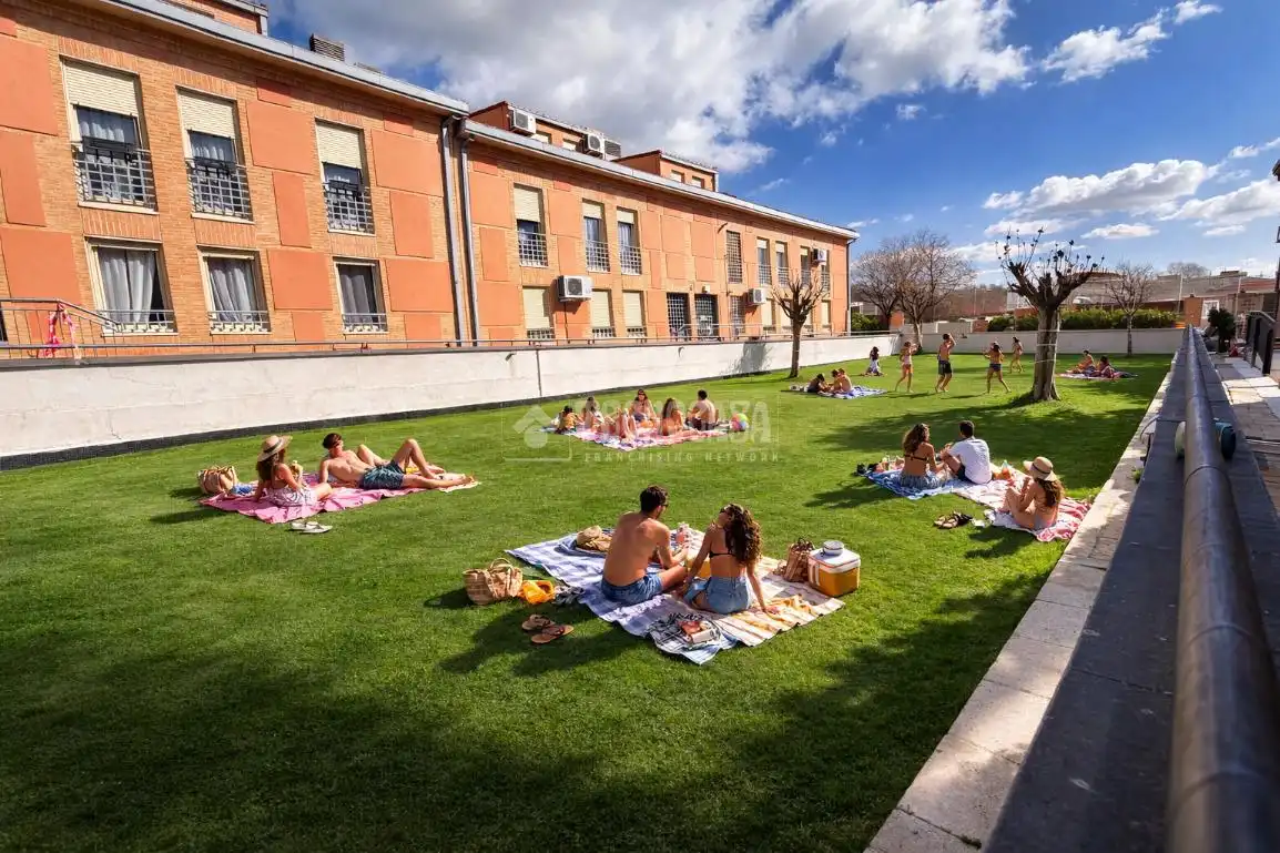 Vista exterior de Piso en venta en San Martín de la Vega con Calefacción y Trastero