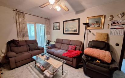 Living room of Flat for sale in  Madrid Capital  with Heating and Terrace