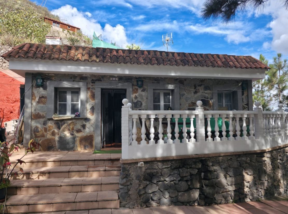Vista exterior de Casa o xalet en venda en Santa Brígida amb Jardí privat, Terrassa i Piscina