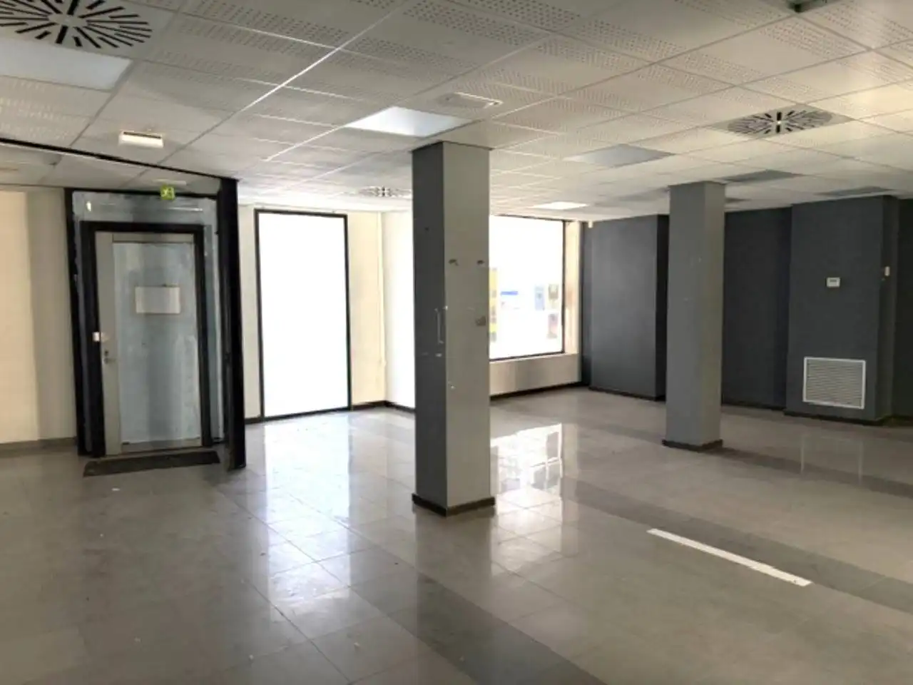 Local commercial à vendre à Torelló, imagen 8