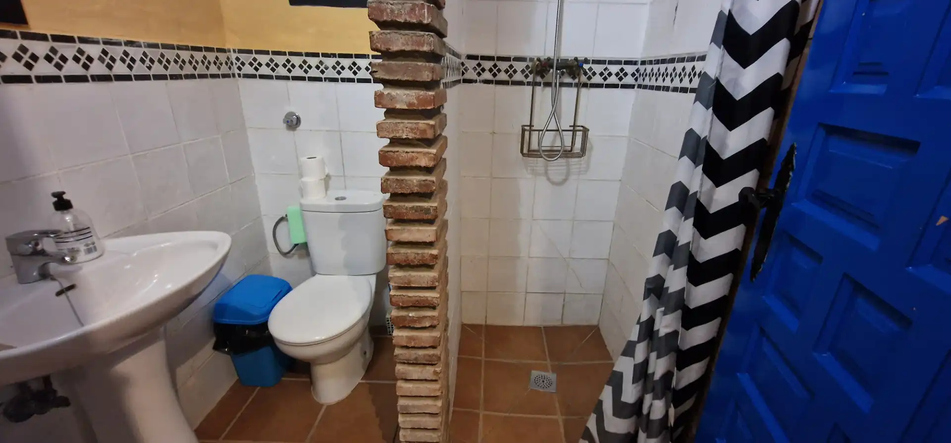 Baño de Finca rústica en venta en Alhaurín El Grande con Aire acondicionado, Calefacción y Jardín privado