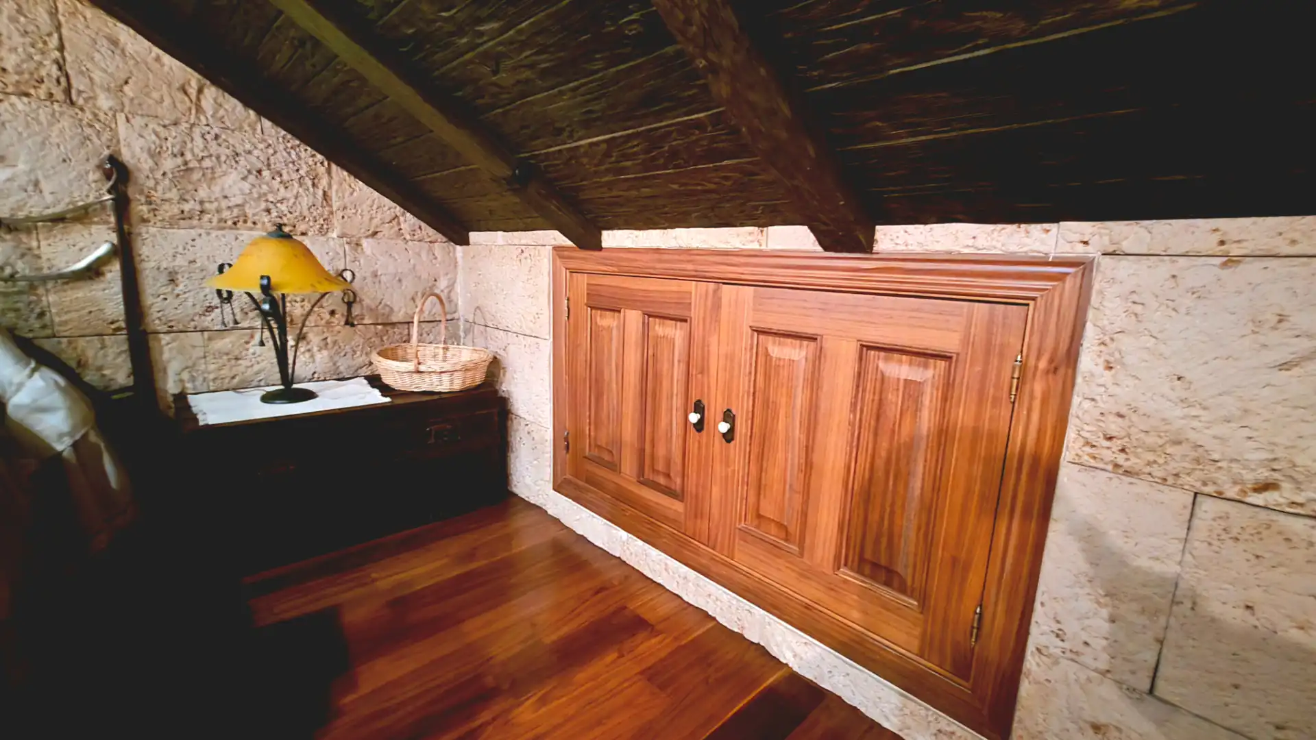 Habitación de Casa adosada en venta en Alcalá de Henares con Aire acondicionado, Calefacción y Jardín privado