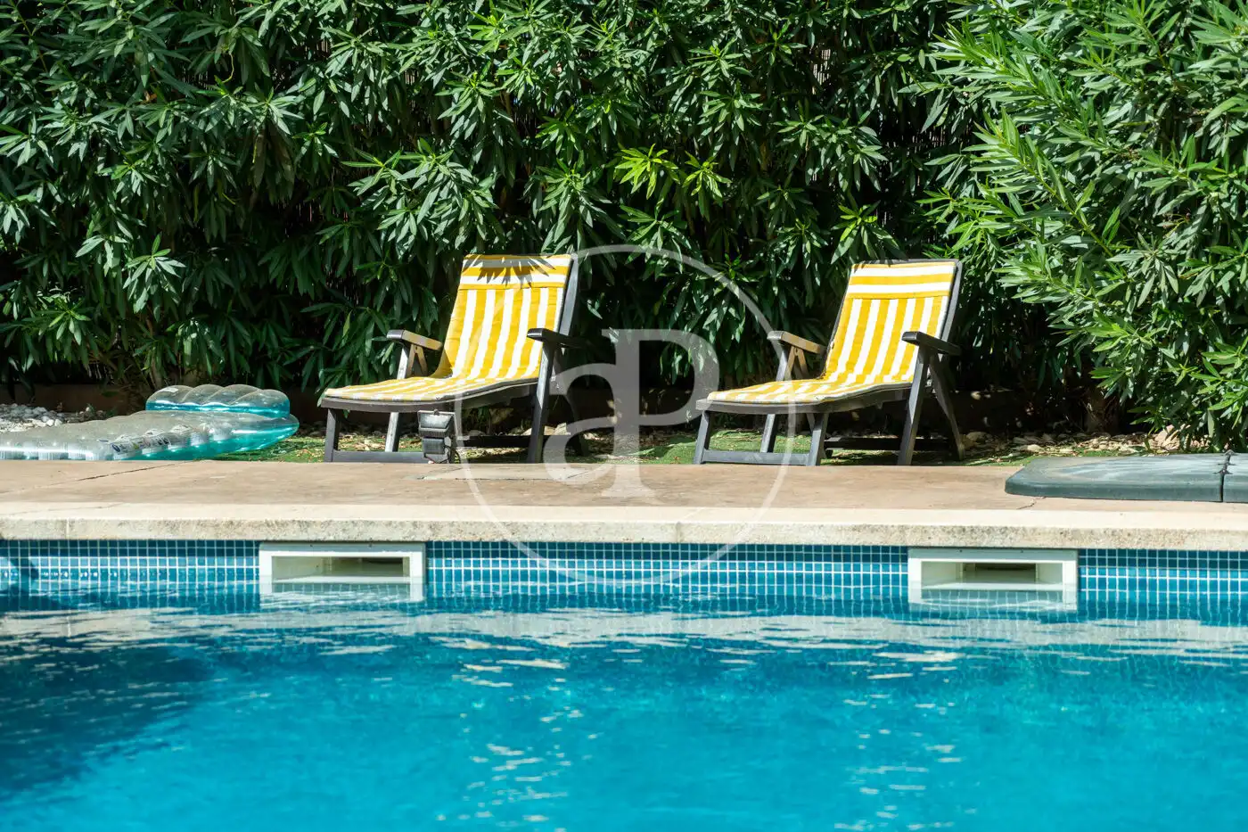 Schwimmbecken von Einfamilien-Reihenhaus zur Miete in Llucmajor mit Klimaanlage, Heizung und Privatgarten