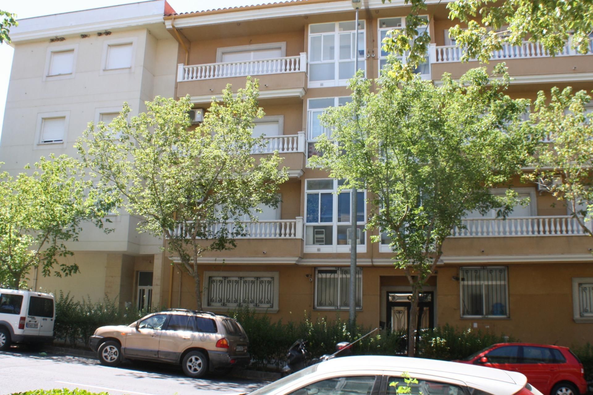 Vista exterior de Apartamento de alquiler en Plasencia con Aire acondicionado y Terraza