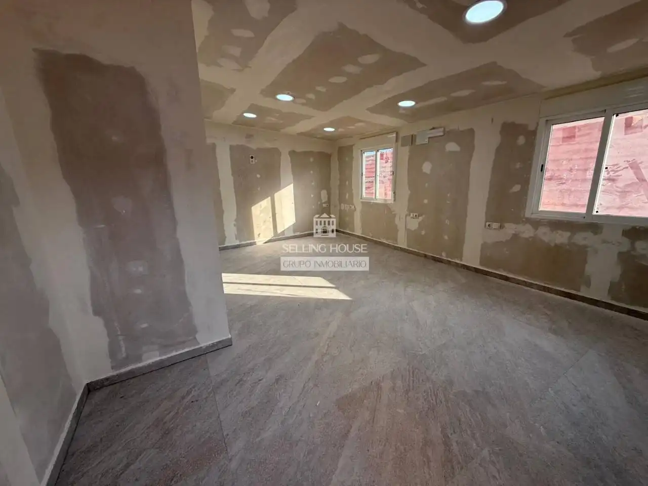 Casa o chalet en venta en Xirivella con Jardín privado, Terraza y Alarma
