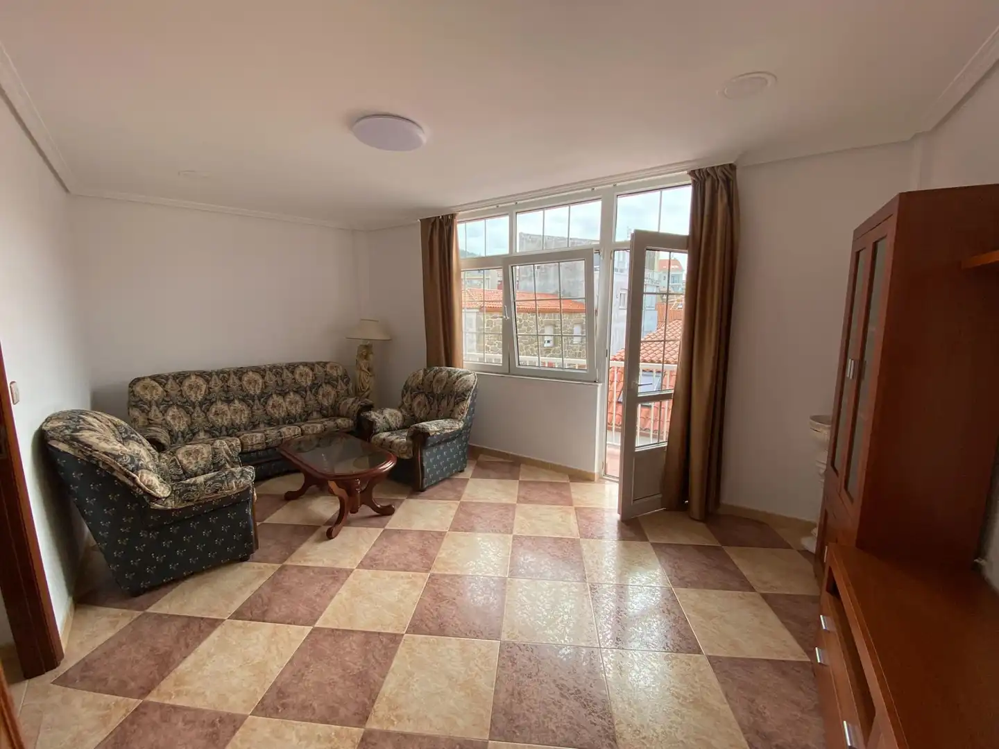 Sala de estar de Piso en venta en Fisterra con Terraza, Trastero y Amueblado