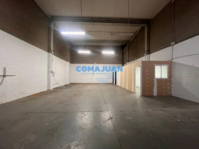 Nave industrial en Alquiler en Vallveric