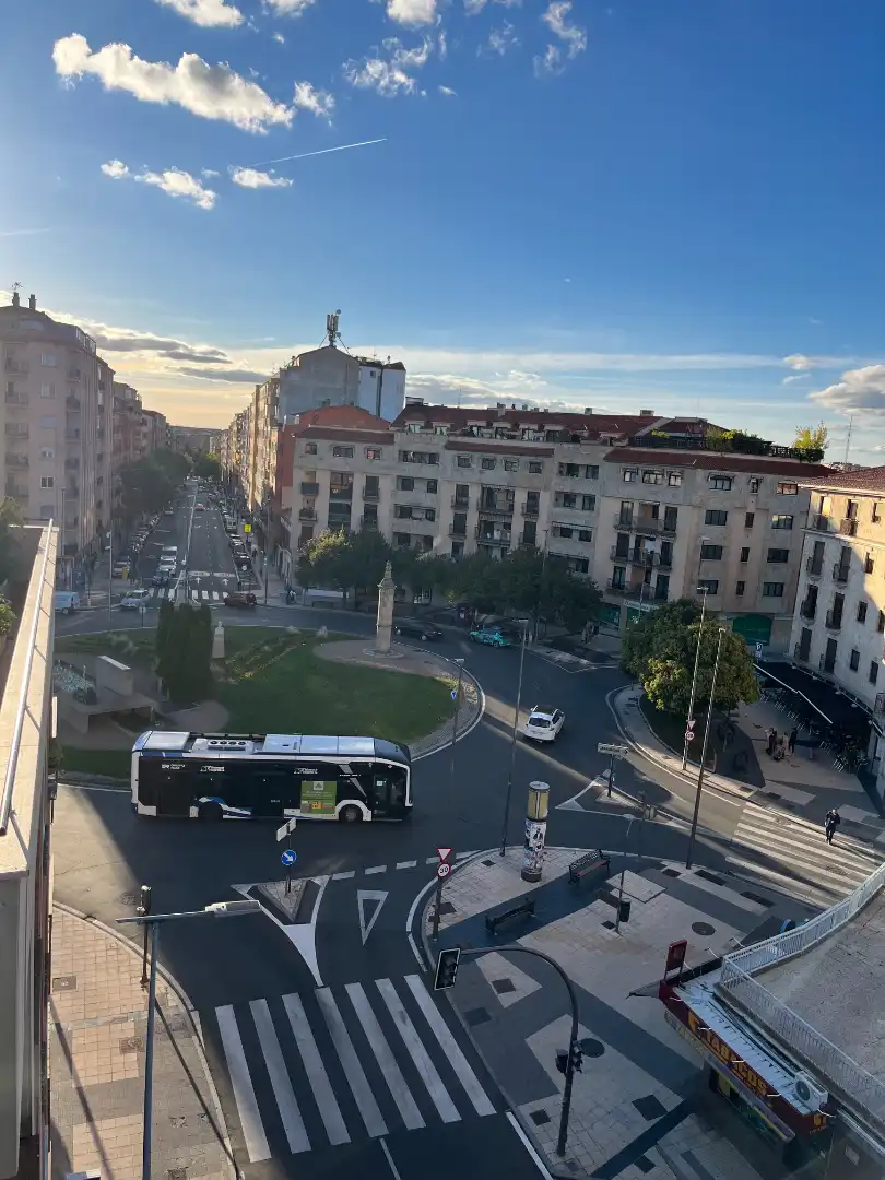 Vista exterior de Àtic de lloguer en Rollo - Puente Ladrillo